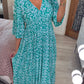 🔥Desconto sazonal de 50%🔥Vestido às flores com decote em V