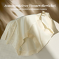 Cueca feminina com renda e recortes