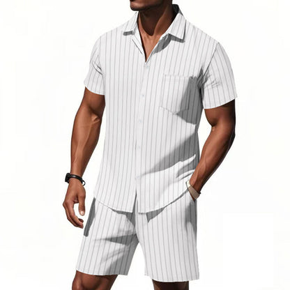 Conjunto de roupa de praia com riscas verticais para homem