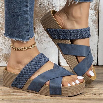 👡 51% DE DESCONTO AGORA! 🔥 Sandálias de cunha com tiras entrecruzadas para mulher – Confortáveis, elegantes e perfeitas para os dias de verão ☀️