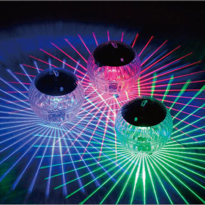 Luzes flutuantes para piscina alimentadas a energia solar