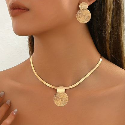 ✨ Conjunto de joias geométricas modernas – banhadas a ouro, leves, elegantes 🔶