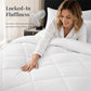 🛏️ Deixe de acordar com frio e enrolado na roupa de cama — este conjunto acolchoado de 3 peças mantém o volume, é respirável em qualquer estação e deixa a sua cama com um ar de hotel. 🏨
